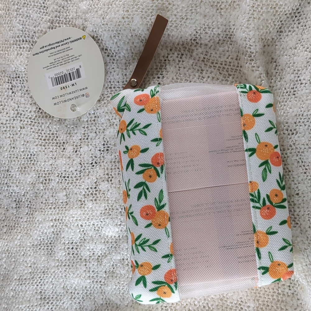 Luxe & Willow 2-Pack Bar Soaps with Cosmetic Pouch in Citrus, 2x 170g/6oz - Picture 2 of 11